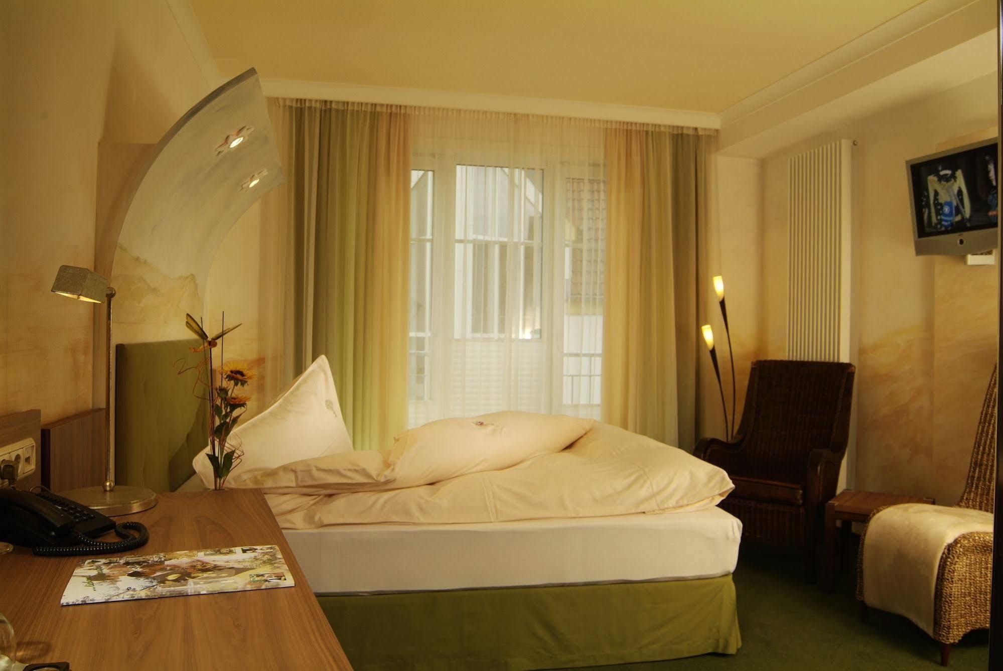 Flair Zum Schwarzen Reiter Hotel 3*