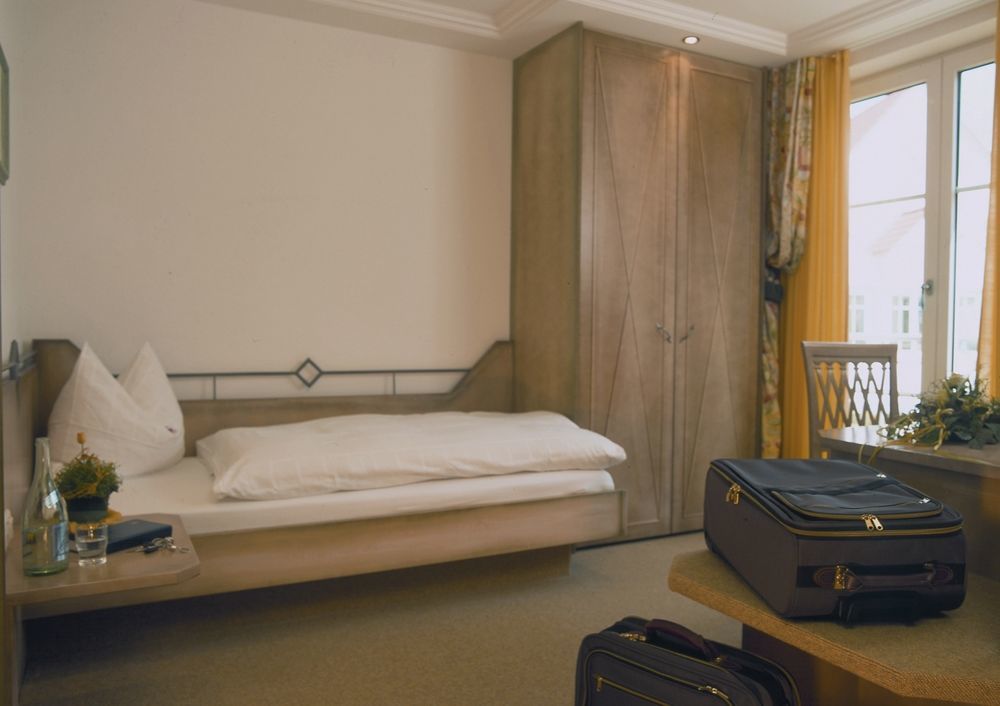 Flair Zum Schwarzen Reiter Hotel 3*
